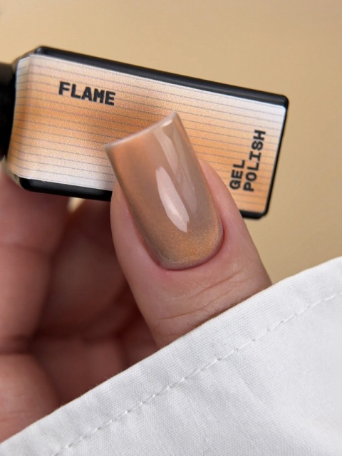 BIBLIOTEKA Cat Eye Gel Polish 11 Flame, 10 ml - miedziano-bursztynowy lakier hybrydowy z efektem „kociego oka"