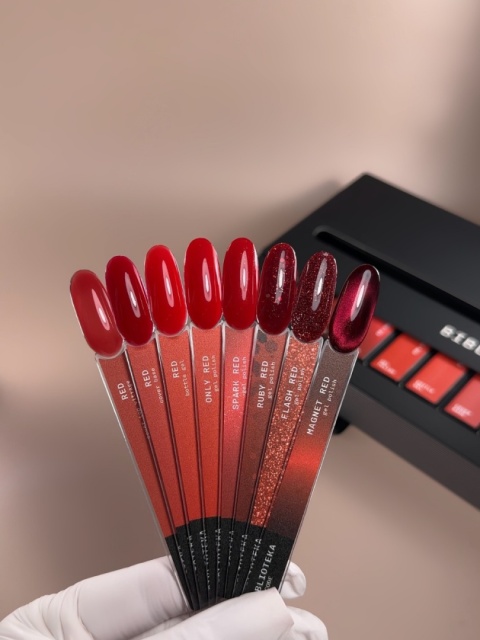 BIBLIOTEKA Gel Polish Flash Red, 10 ml - lakier hybrydowy (czerwień z efektem odblaskowym)