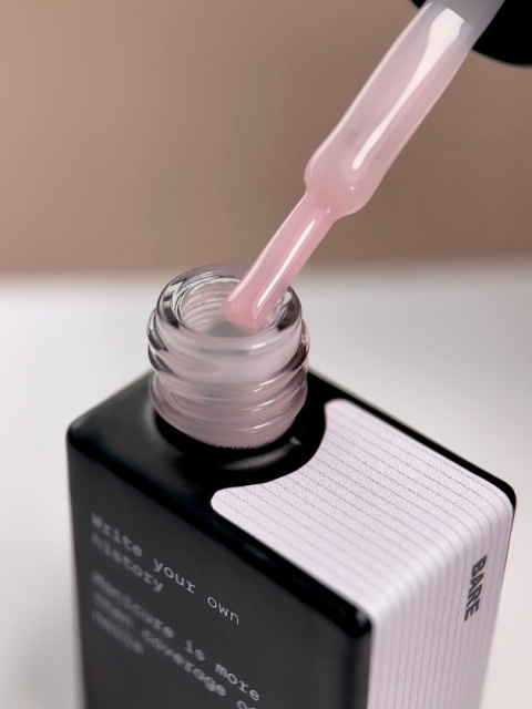 BIBLIOTEKA Gloss Cover Top BARE 04 - mlecznoróżowy top hybrydowy bez warstwy dyspersyjnej, 10 ml