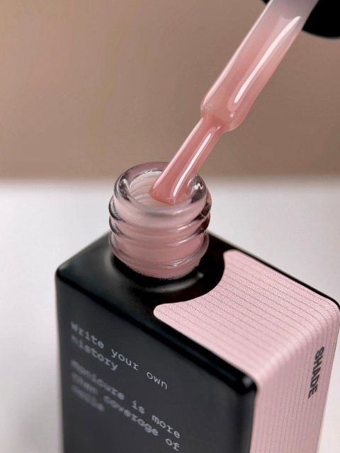 BIBLIOTEKA Gloss Cover Top SHADE 03 - różowo-beżowy top hybrydowy bez warstwy dyspersyjnej, 10 ml